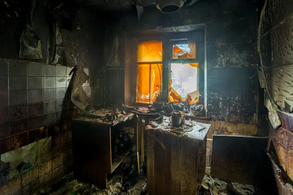 fire damage restoration professionals at work in Rialto